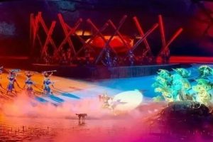 舞台艺术创作不必贪多求大
