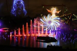 法国奇景水秀 | 7000平方米的水上舞台，带来的全新的感官盛宴！