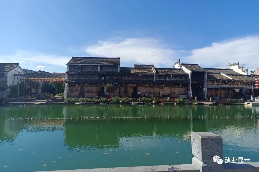 好山好水滋养梅渚新经济，绚丽水秀增添好风景——文旅水秀案例！