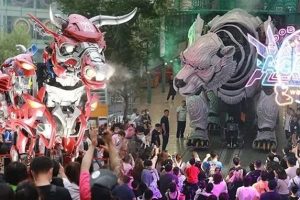 当国潮撞上科技，肖将军机械艺术作品成为顶流人气引擎