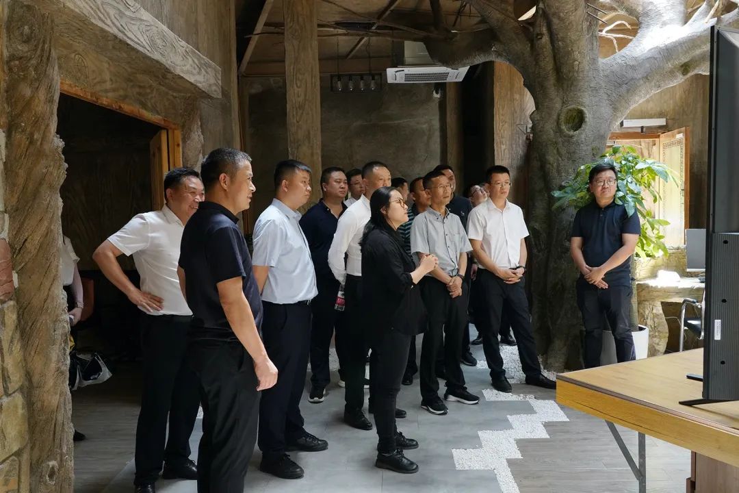 资讯 | 助推夜间经济,四川省雅安市名山区区委书记余云峰代表团来渝考察 资讯 | 助推夜间经济,四川省雅安市名山区区委书记余云峰代表团来渝考察