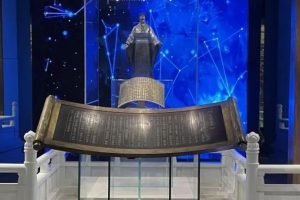 临安博物馆历史厅展陈设计—回廊式布局的经典之作